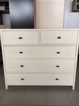 ДЕТРОЙД КОМОД  (Mебигр), Собран